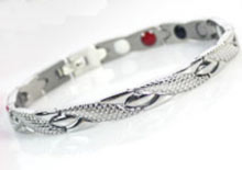 Stainless Steel bracelet containing healing magnets